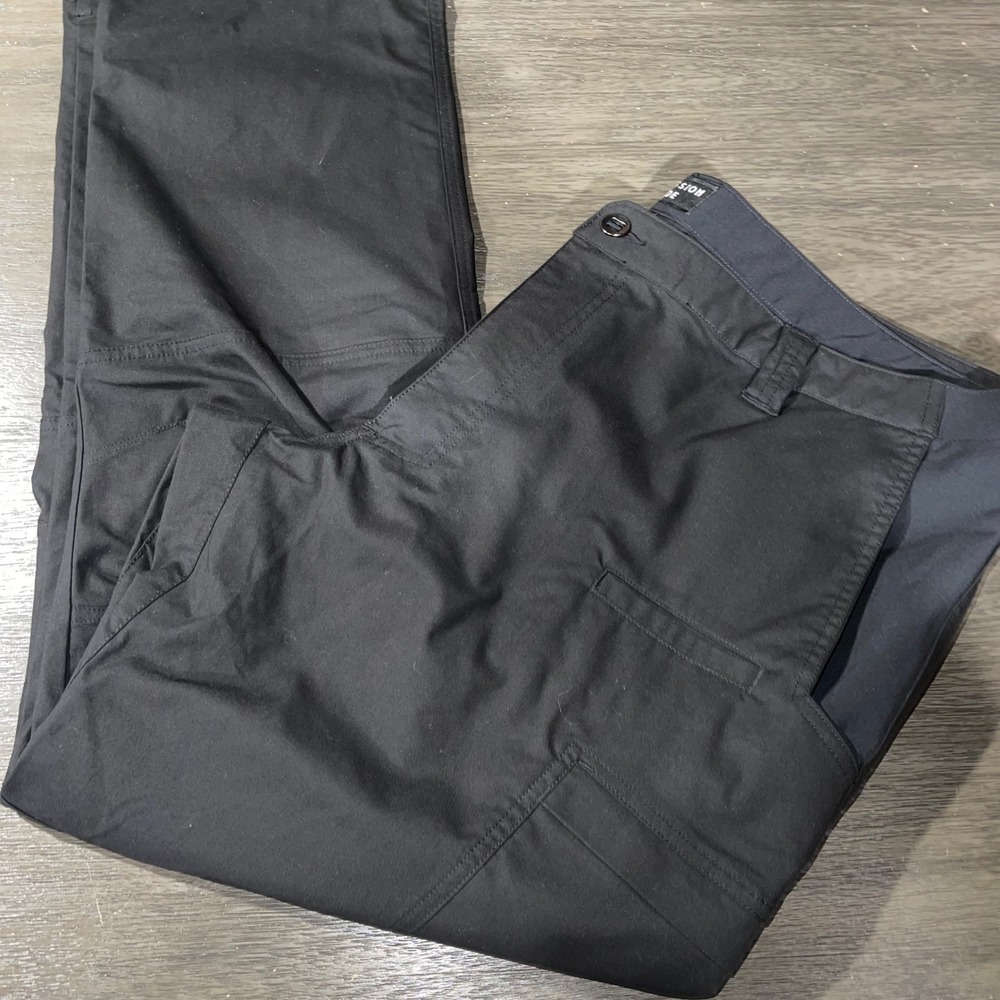 Mission Made Mens 44x32 Black Cargo Pants Tactical Utility Workwear